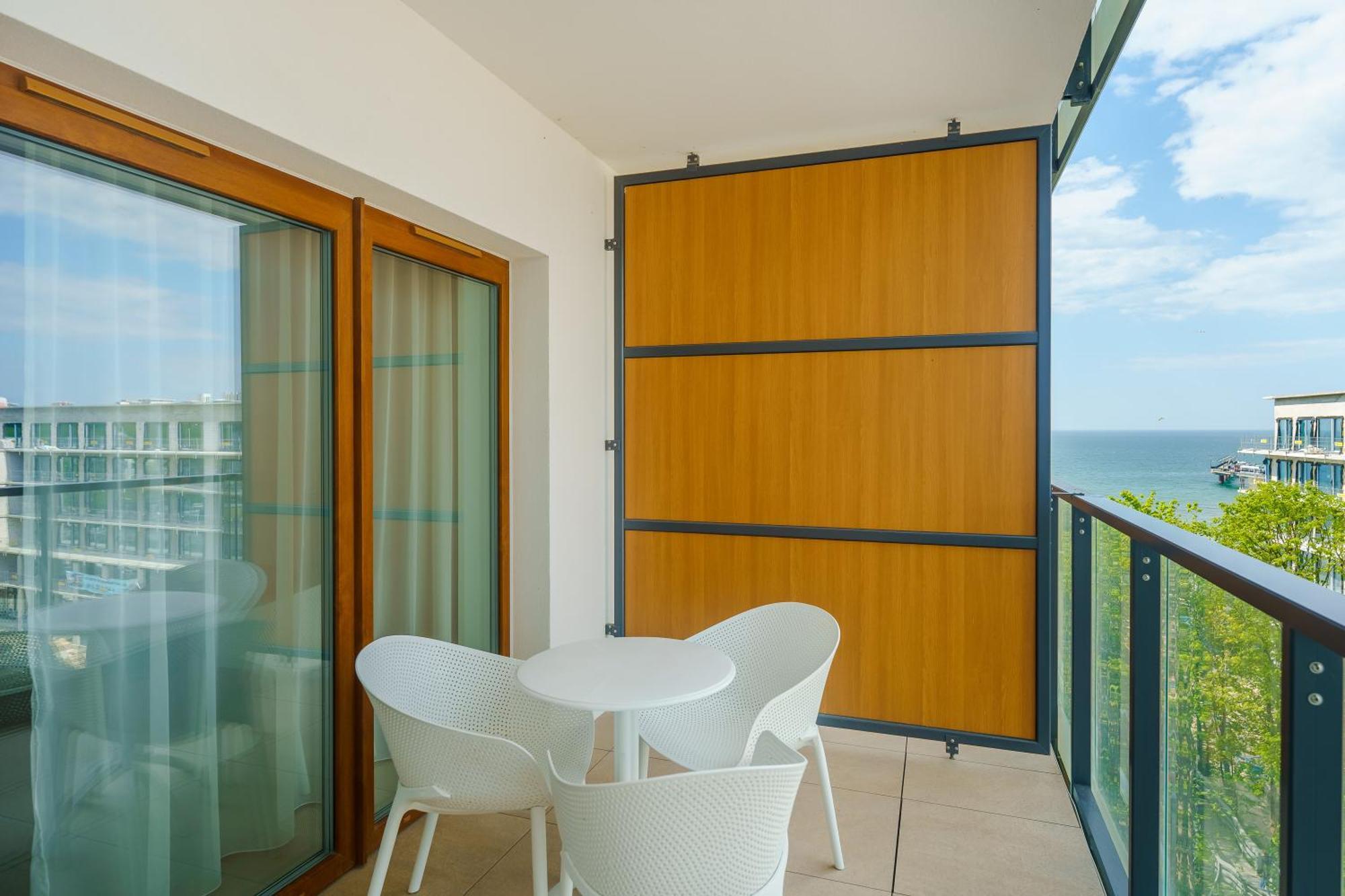 Aquamarina Prima Deluxe Studios With Sea View By Noclegi Renters Misdroy Exterior foto
